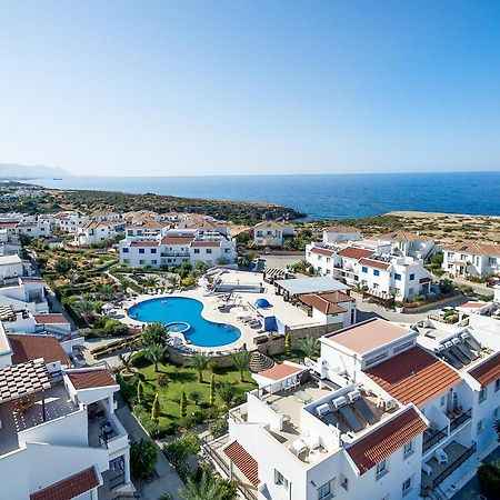 Carrington Holidays Кирения Экстерьер фото